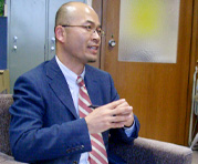 13hw編集長