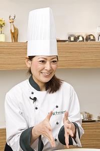 インタビュー写真:柿沢安耶