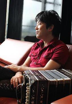 インタビュー写真:小松亮太さん