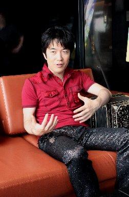 インタビュー写真:小松亮太さん